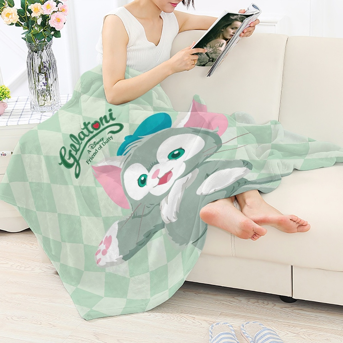 Duffy And Friends Gelatoni Blanket Throw - Gelatoni Standing On Green Diamond Shape Background