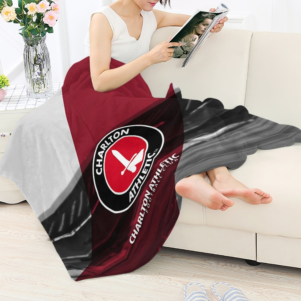 Charlton Athletic F.C. Blanket Throw - Charlton Athletic F.C. Logo Stripe Background