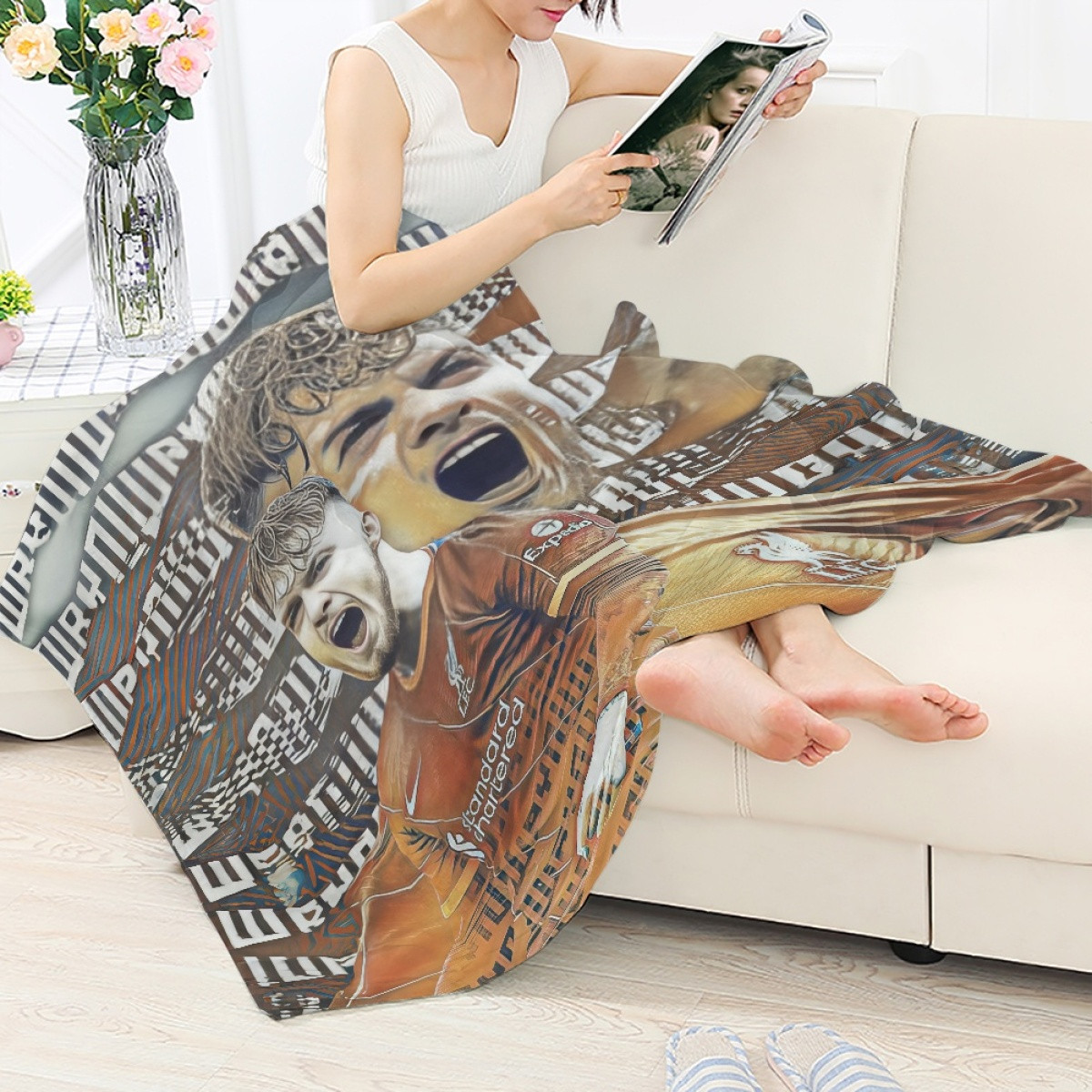 Harvey Elliott Blanket Throw - Harvey Elliott Liverpool F.C. Shouting Poster