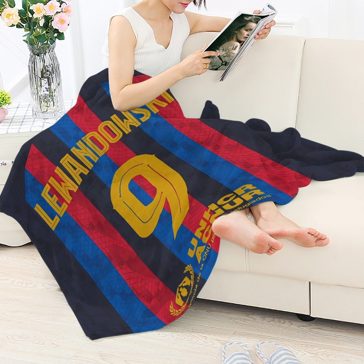 Robert Lewandowski Blanket Throw - Robert Lewandowski FC Barcelona No. 9 Jersey