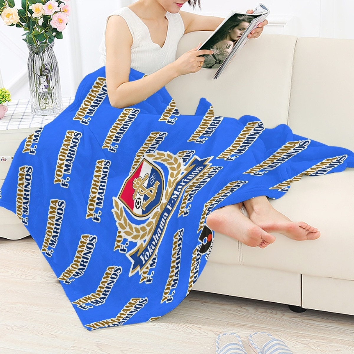 Yokohama F Marinos Blanket Throw - Marinos Football Club Medley Monogram Wordmark