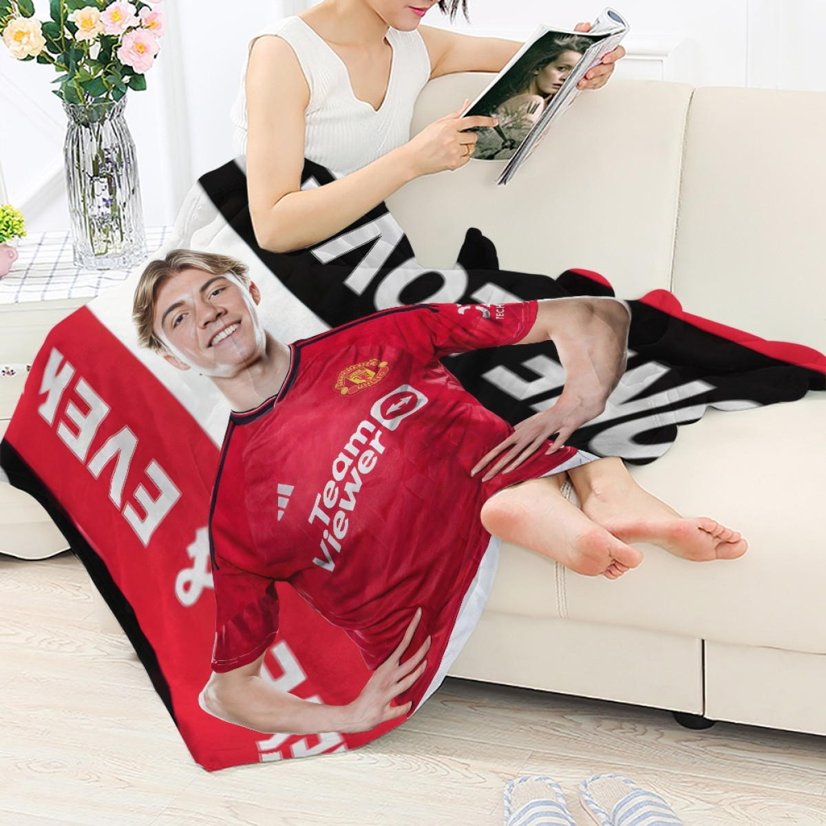 Rasmus Hojlund Blanket Throw - Rasmus Hojlund Manchester United F.C. Standing Portrait Poster