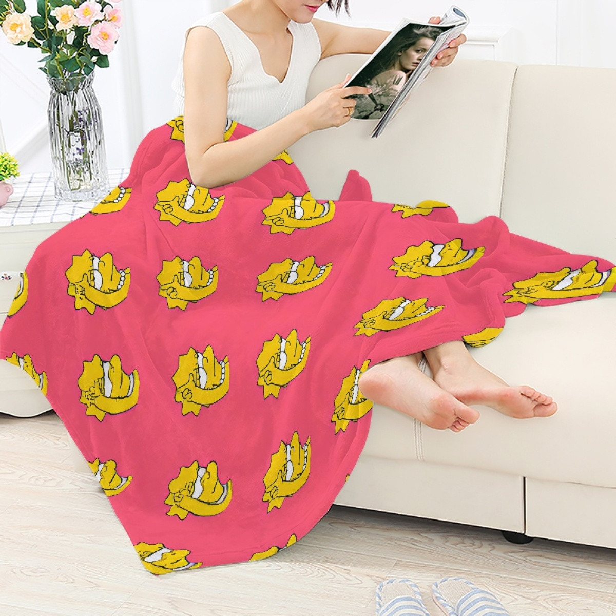 The Simpsons Lisa Blanket Throw - Lisa Pattern Art On Red Background
